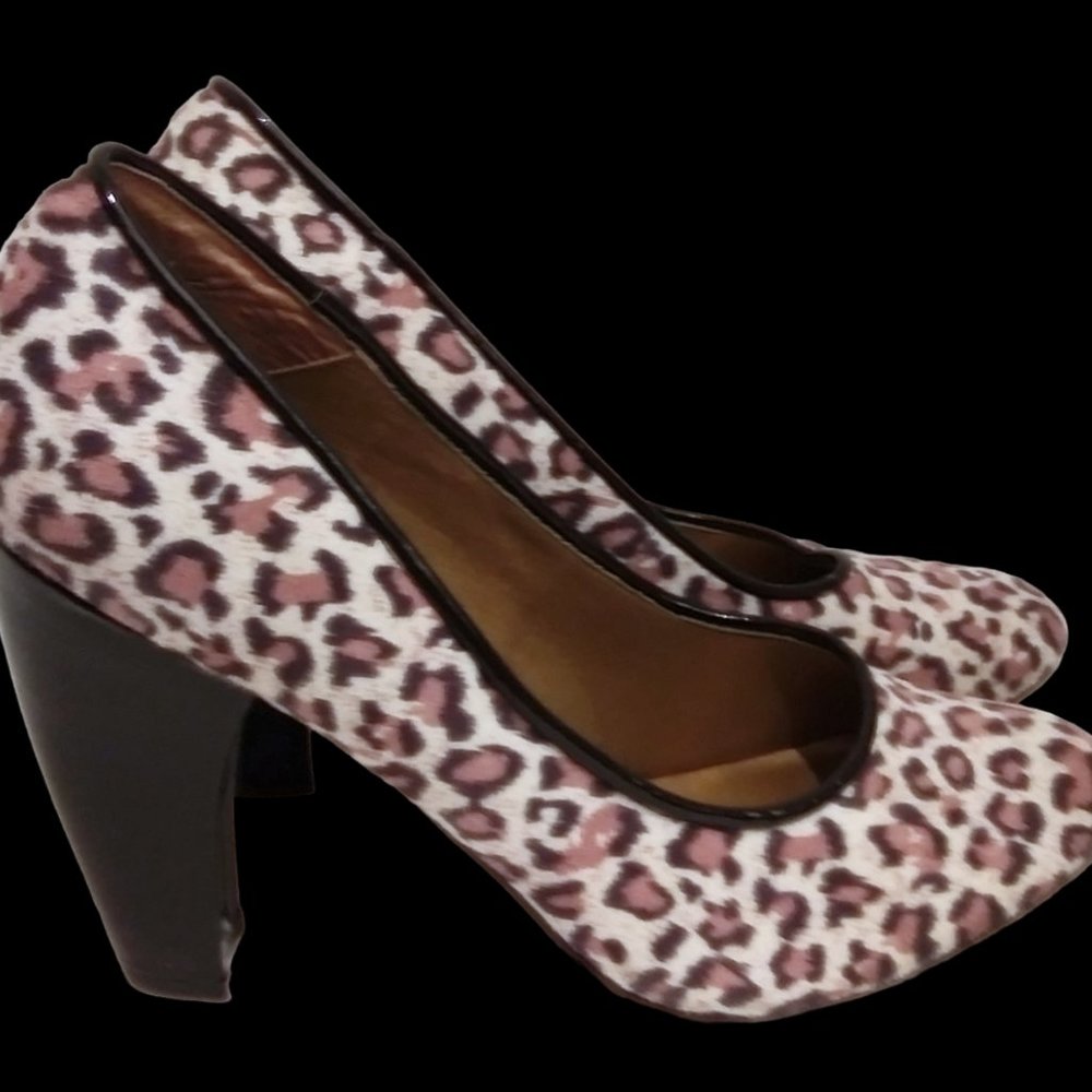 Vintage Leopard Pattern Heels, SZ 9m Chunky Heel, Fall Winter Pump, High Heels
